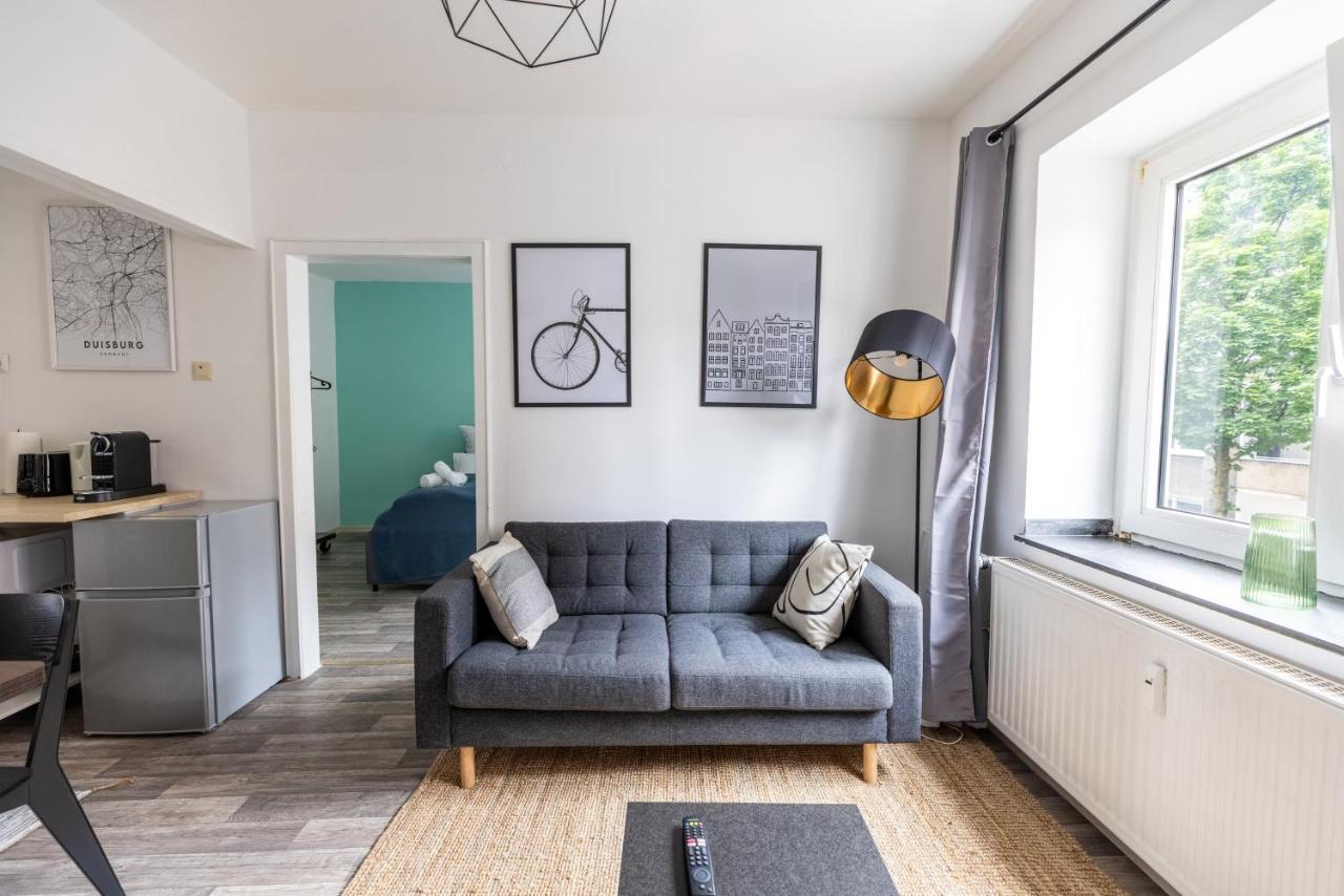 Perfekt Fuer 2! Wifi/ Netflix Appartement Duisburg Buitenkant foto